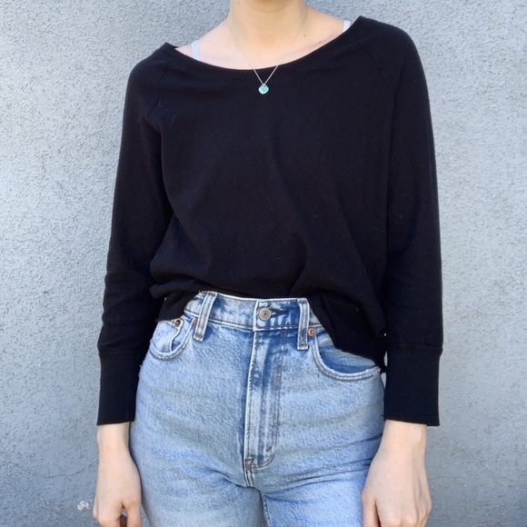 Scoop Neck Long Sleeve Tees